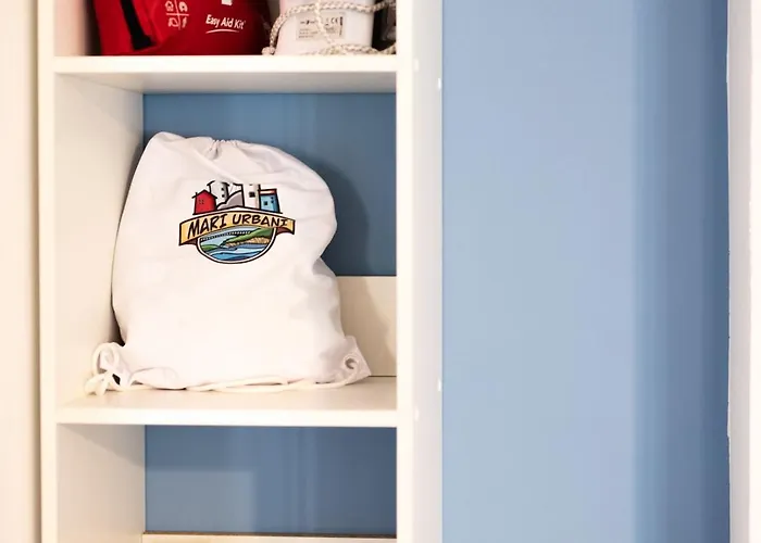 Mari Urbani Λα Σπέτσια